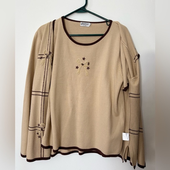 🎉4/30$🎉 Vintage 2-Piece Beige & Brown Cardigan Sweater & Floral Beaded 🤎 - Picture 3 of 8